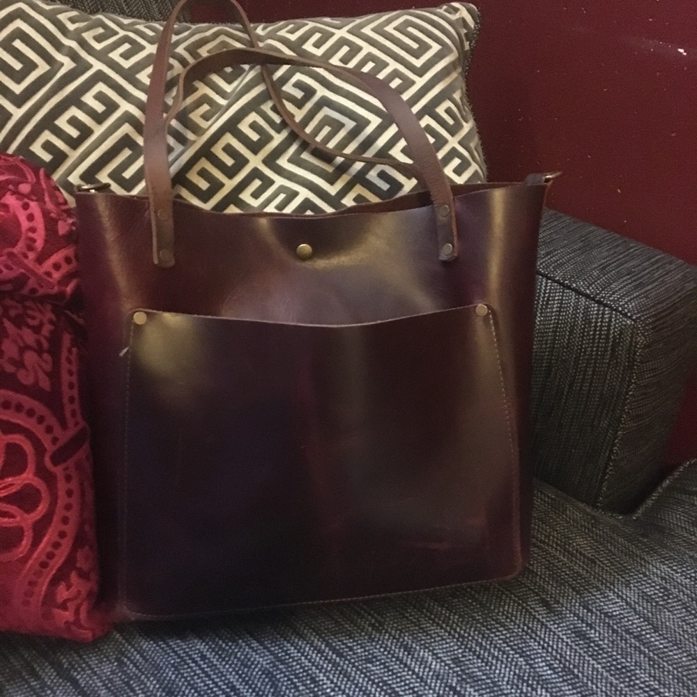 Handmade leather wine tote bag